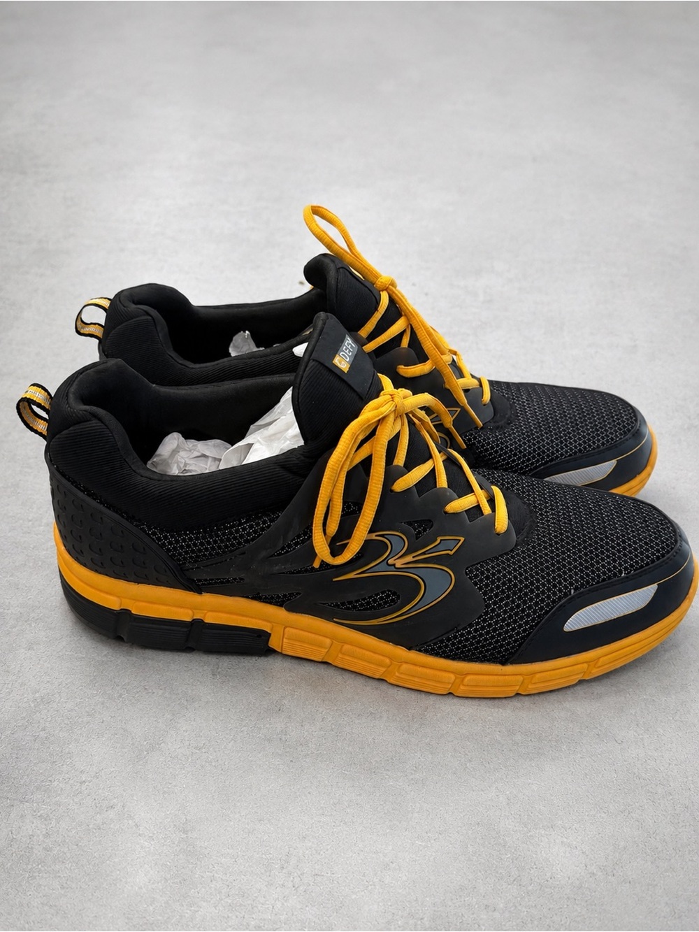 Gravity Defyer GDEFY Galaxy VersoShock Athletic Shoes Men’s 15 Black Yellow NWOB